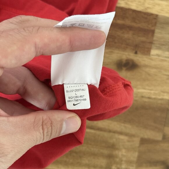 The Nike Tee Tank Top T-shirt Mens L Red USA 100% Cotton Gym Athletic Minimal - Picture 5 of 8